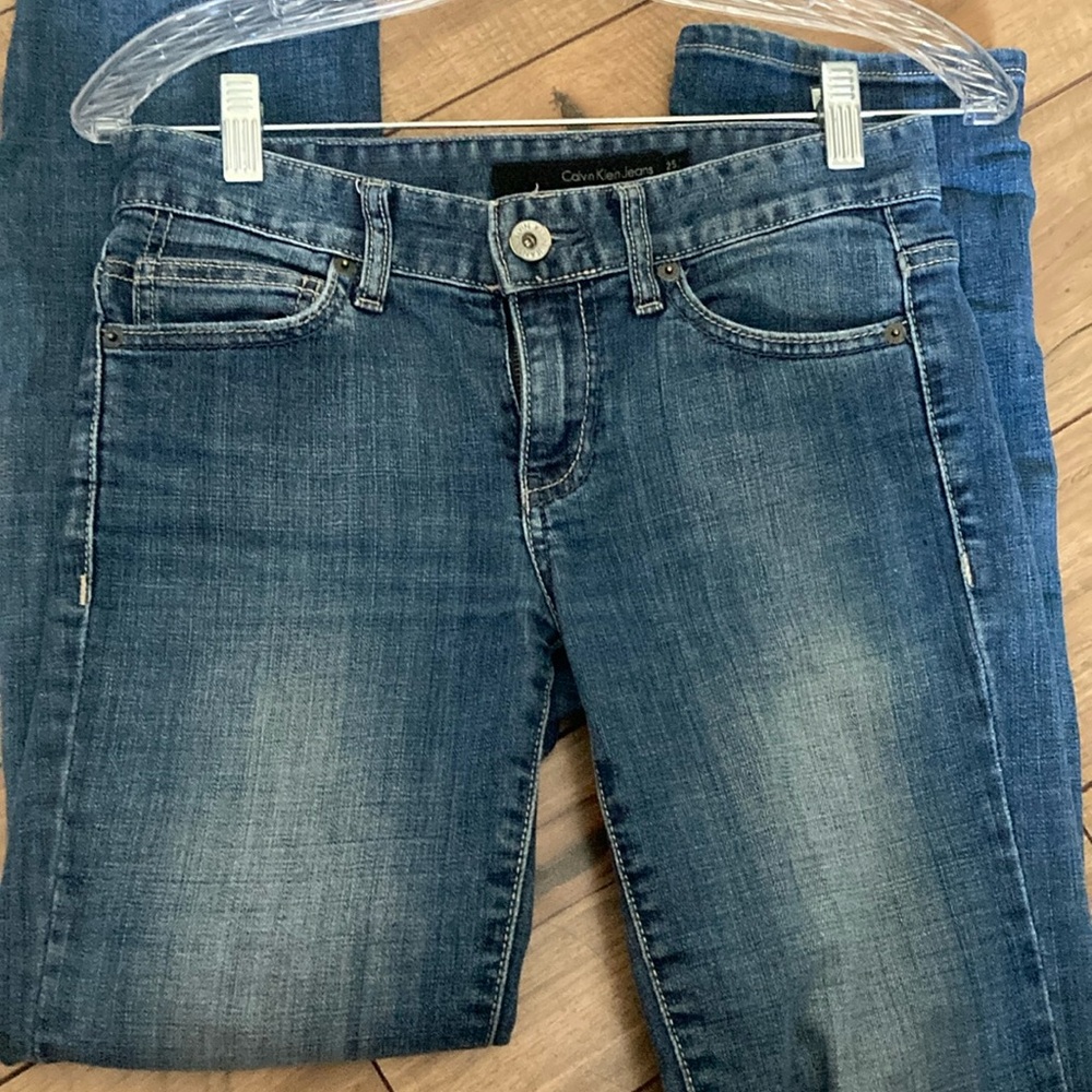 Calvin Klein women’s size 0 jeans - like new